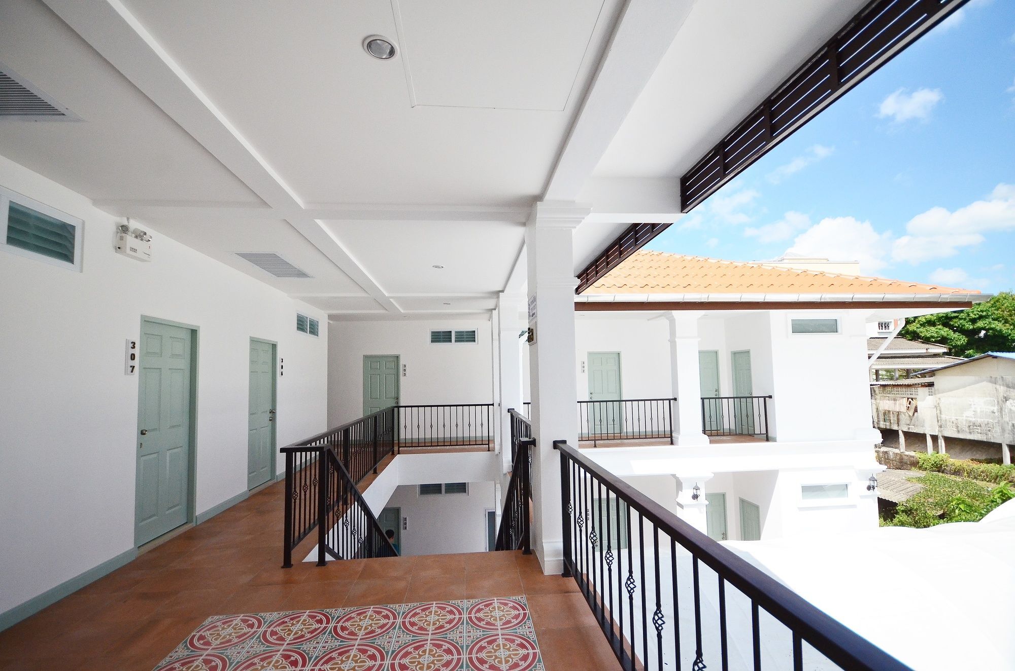 מלון רנונג Sino Mansion מראה חיצוני תמונה